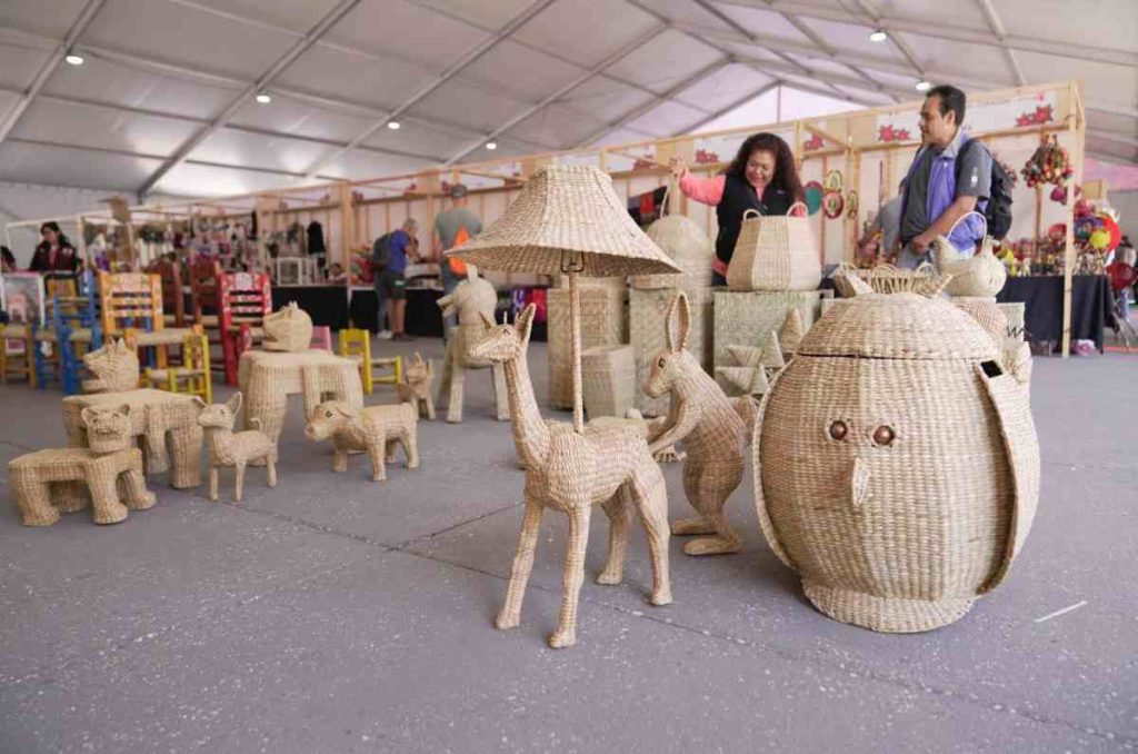 Celebra el arte tradicional mexicano: Artesanos en el Corazón regresa al Zócalo con entrada libre