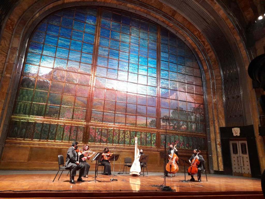 Telón de cristal en Bellas Artes