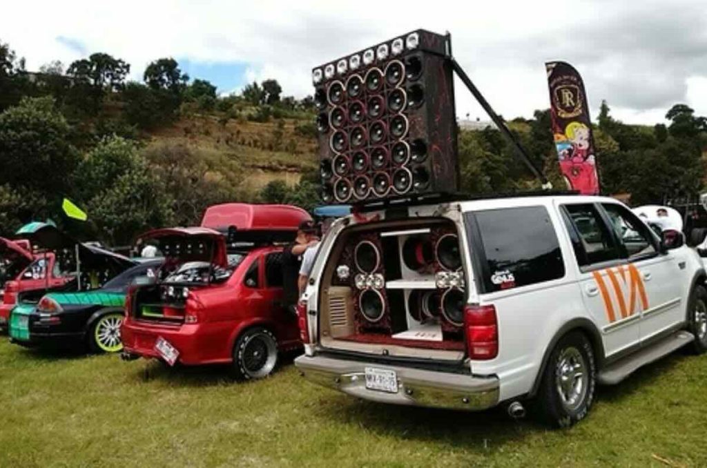 Autos Old School Garage Club