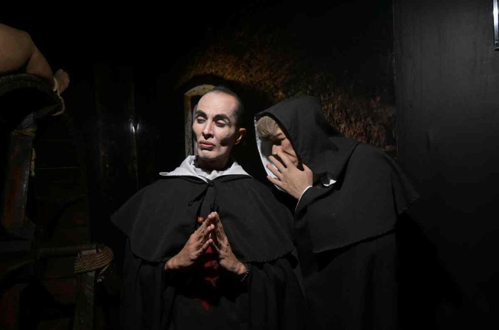 Condenadas: el recorrido teatral de terror que puedes vivir en el Museo de la Inquisición