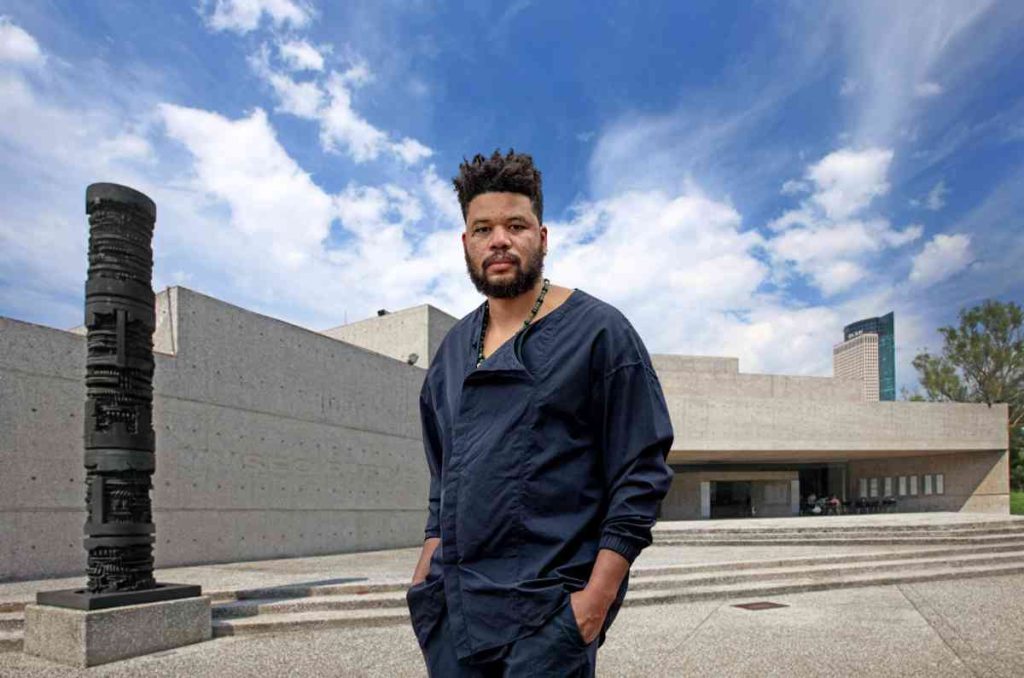 Descubre Espíritus en el Pantano de Oscar Murillo en el Museo Tamayo