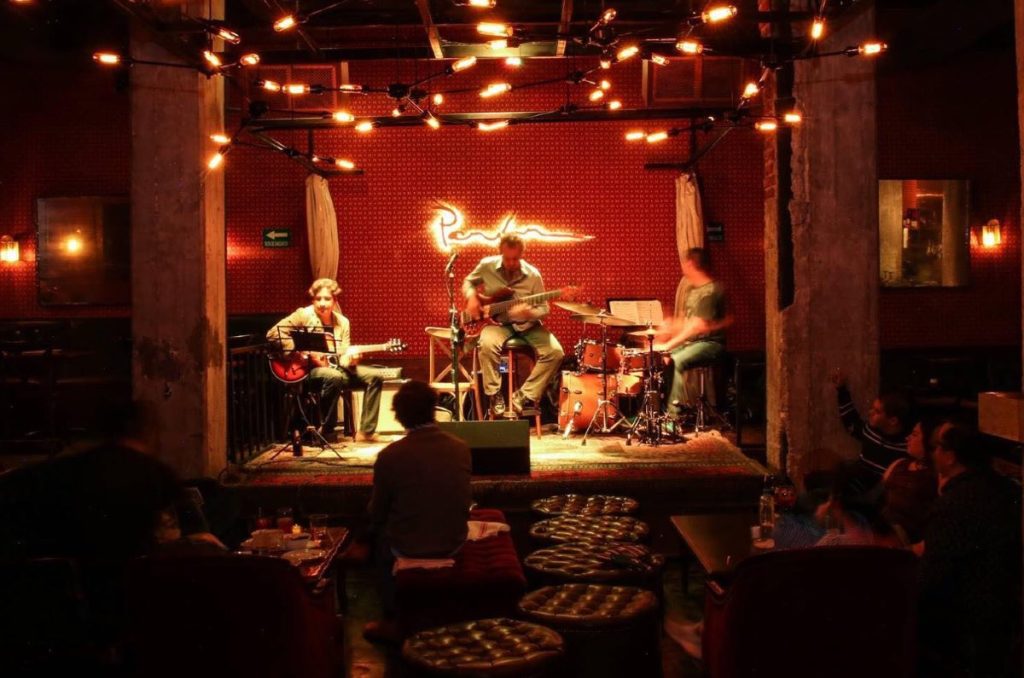 Jazz lugares para escuchar y disfrutar de conciertos en CDMX vida nocturna Parker & Lenox