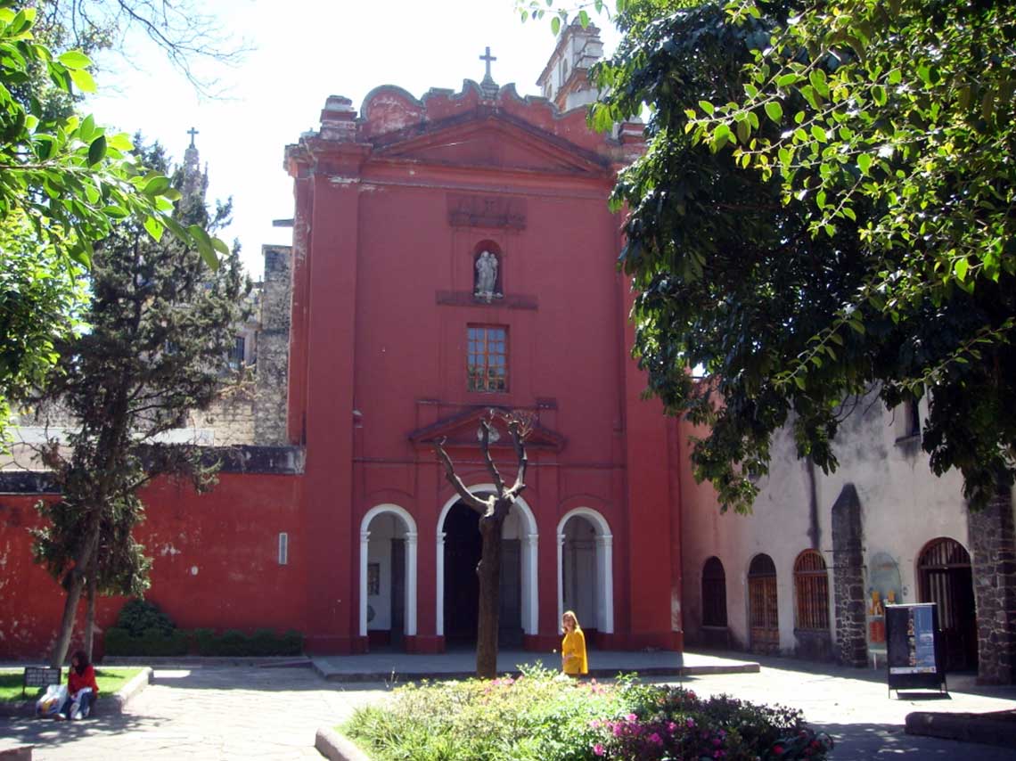 Recorrido por San Ángel, visita a las momias y sus iglesias