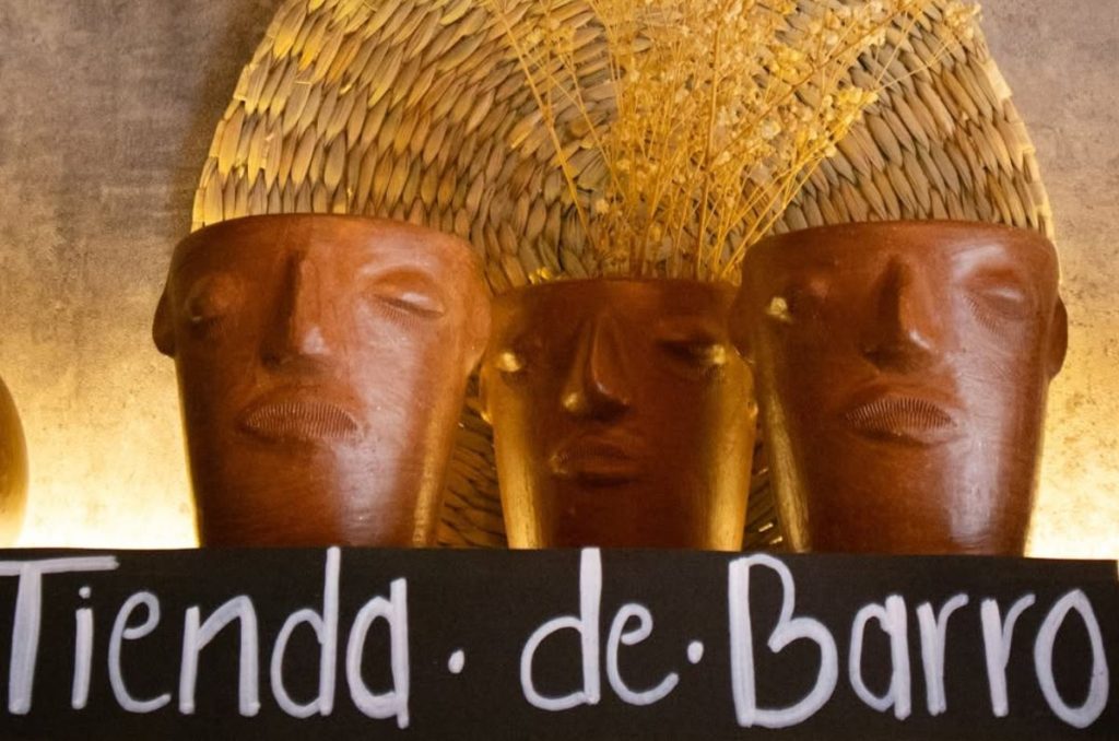 Conoce esta tienda de barro en la Nueva Santa María